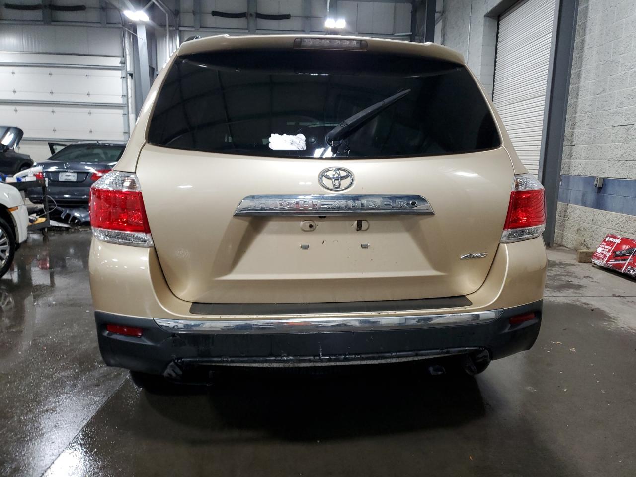 2013 Toyota Highlander - Image 6