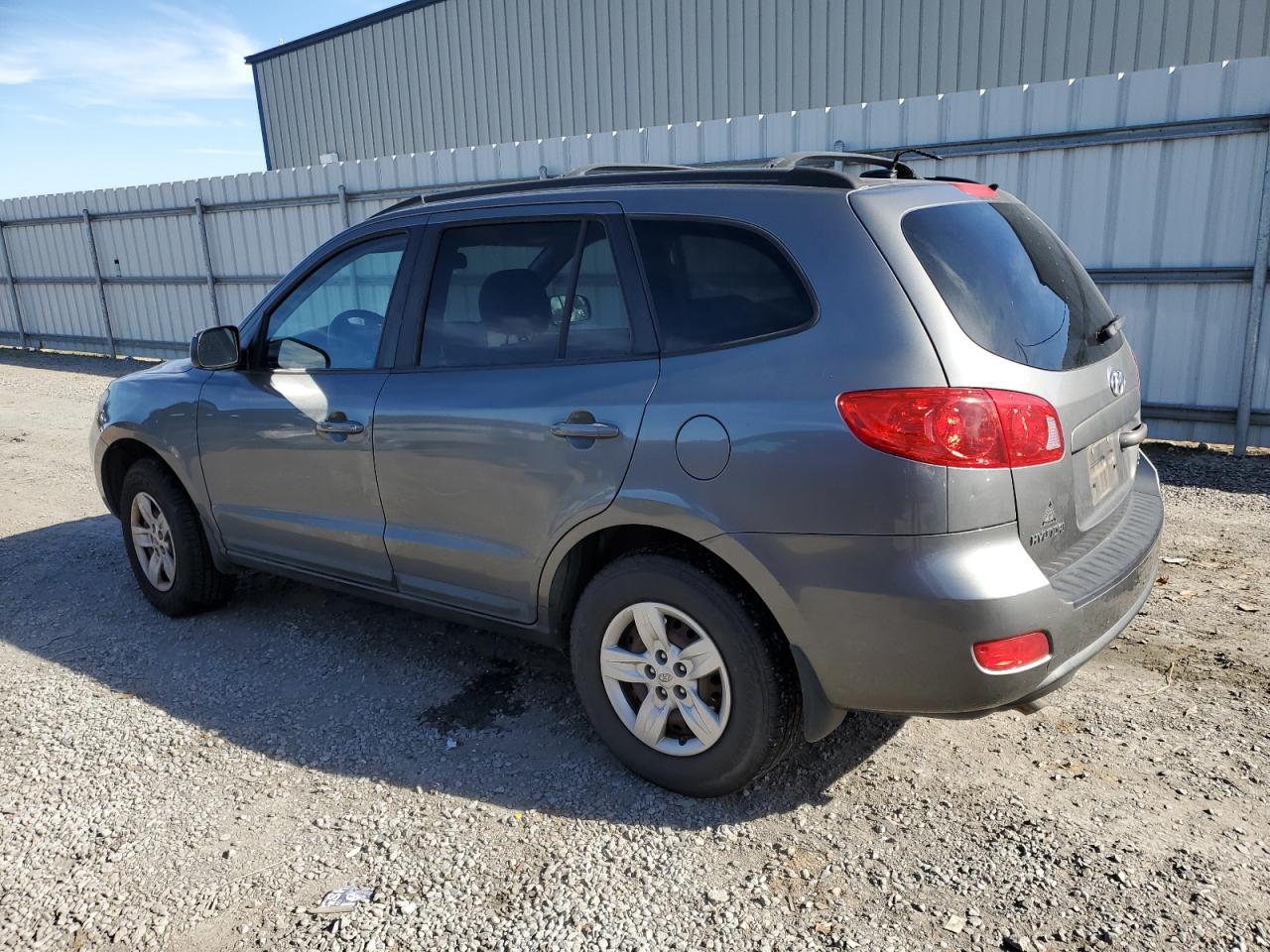 2009 Hyundai Santa Fe - Image 2