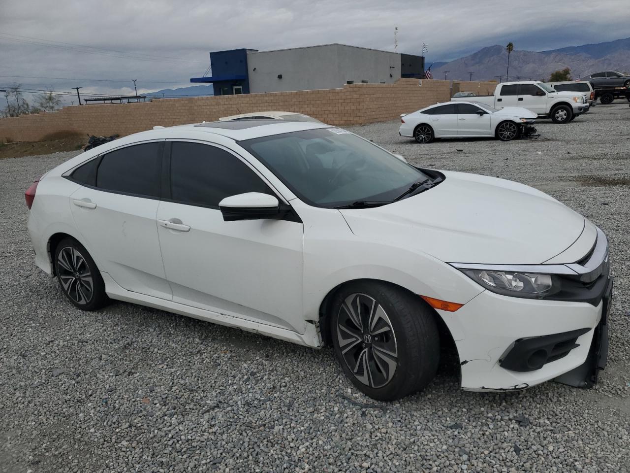 2017 Honda Civic - Image 4