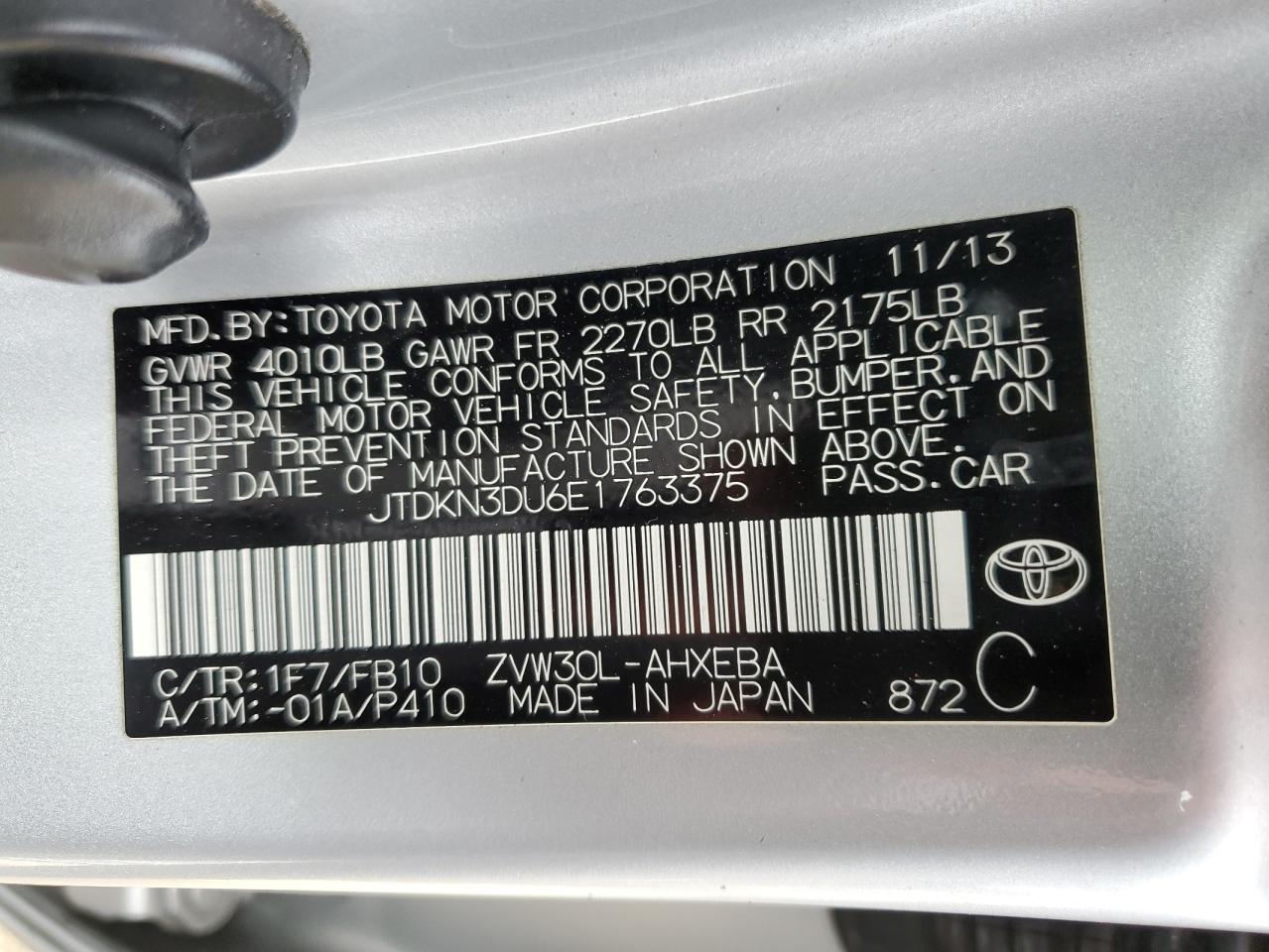2014 Toyota Prius - Image 12