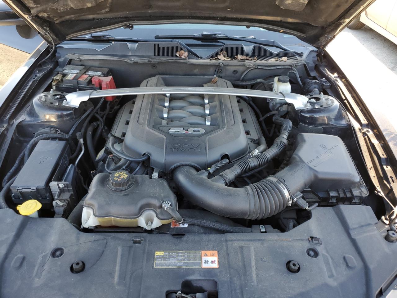 2013 Ford Mustang - Image 11