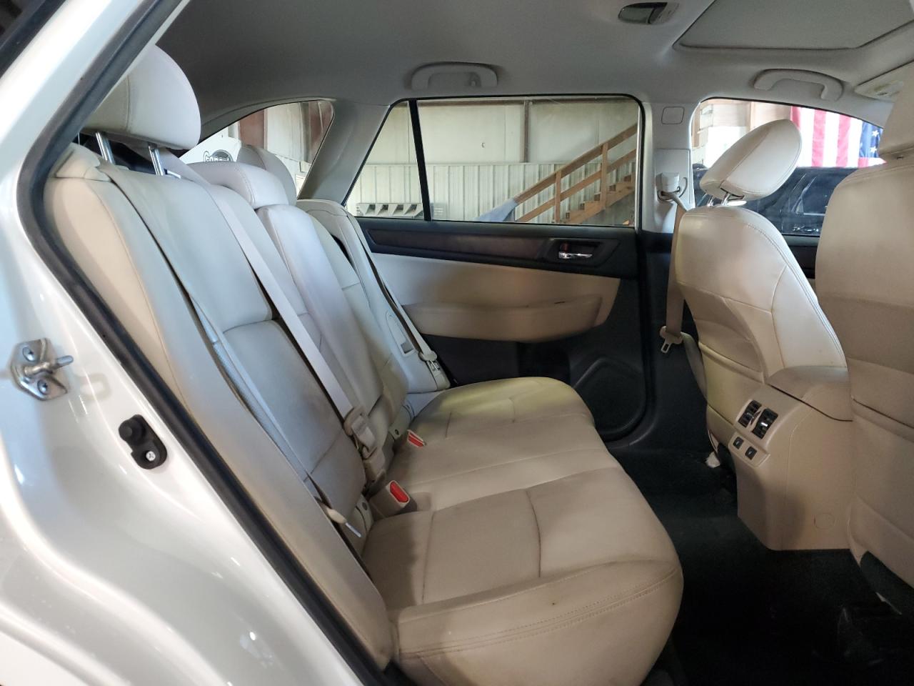 2015 Subaru Outback - Image 11
