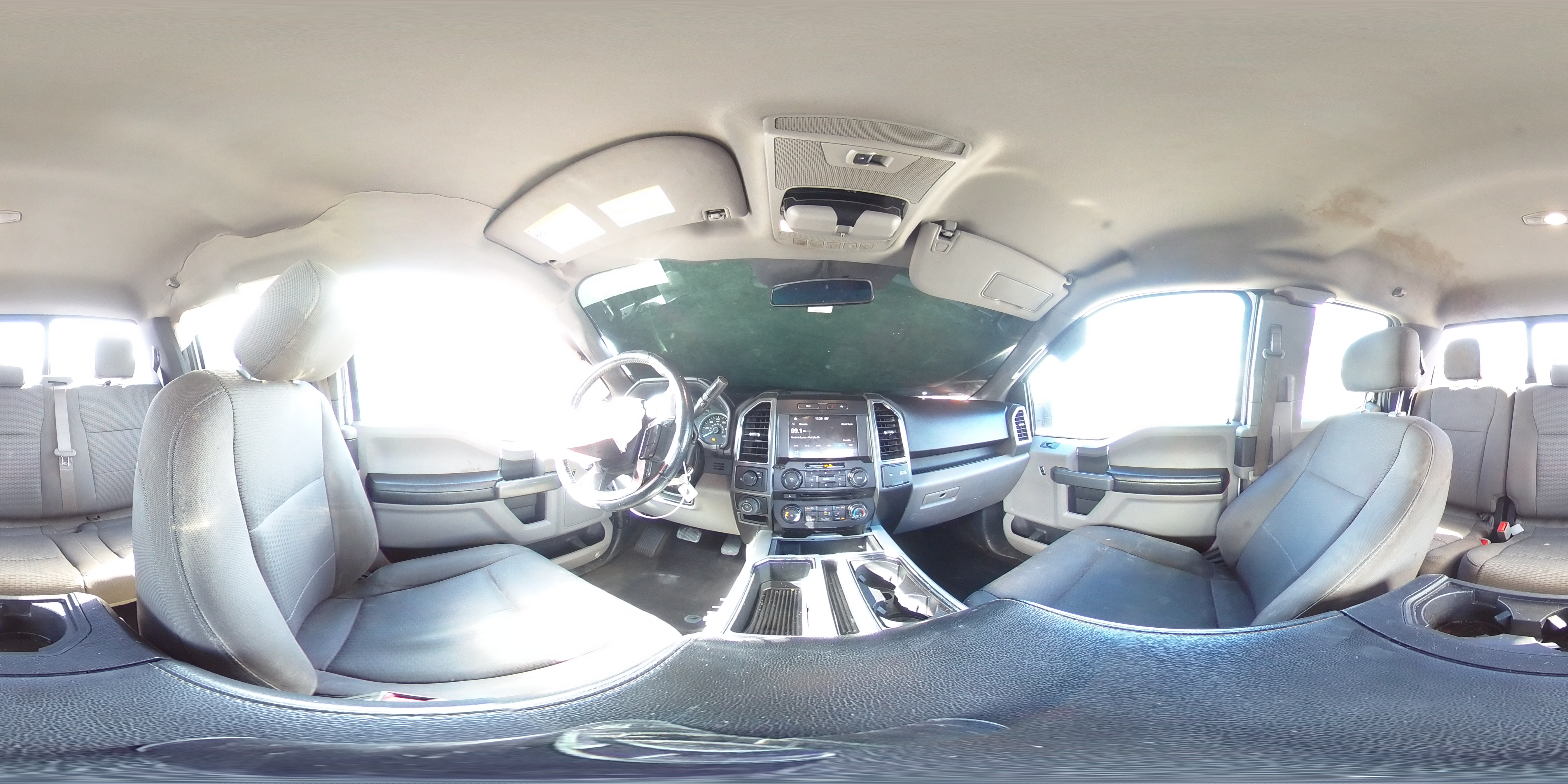 2018 Ford F-150 - Image 13