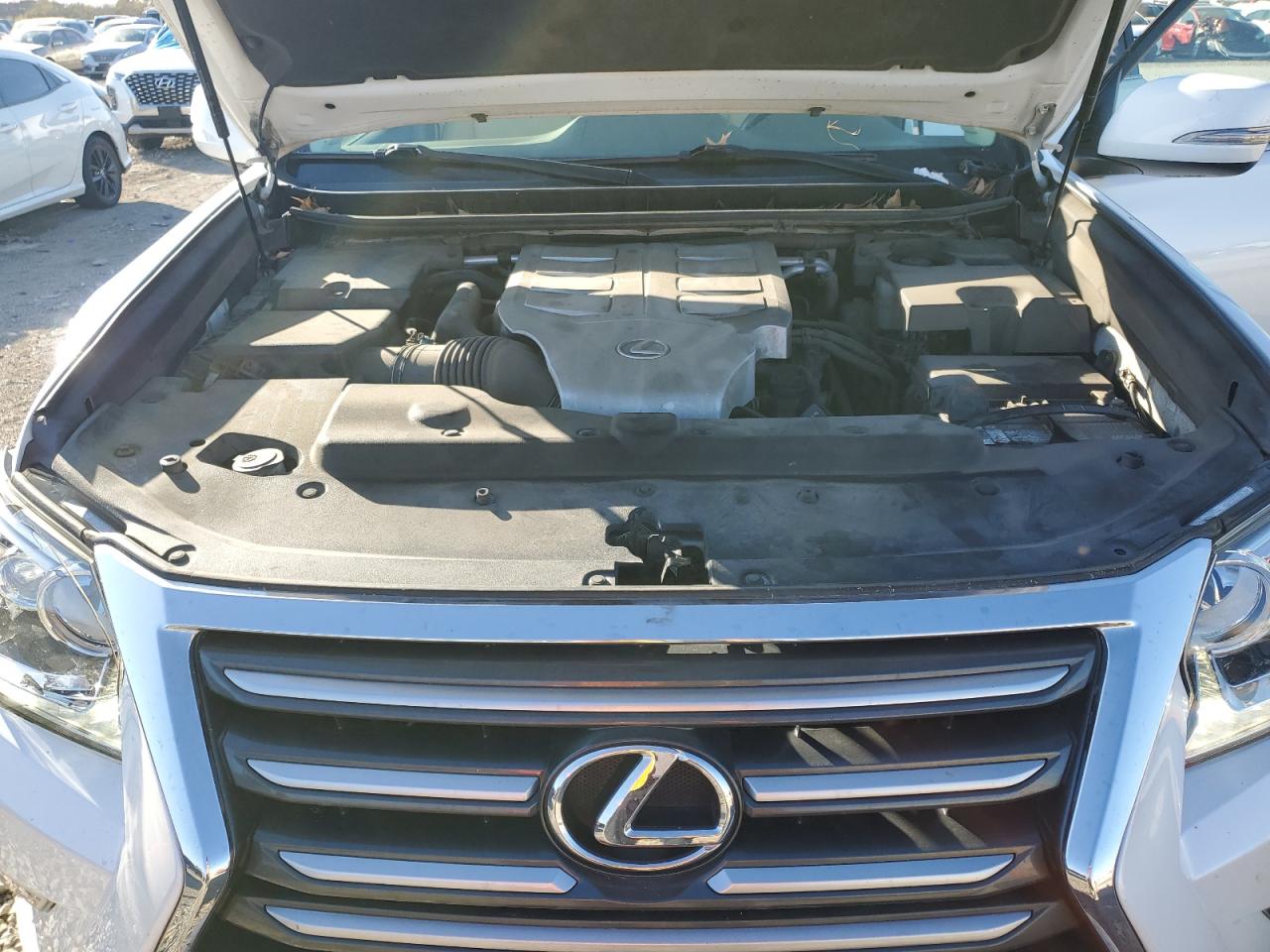 2015 Lexus GX - Image 12