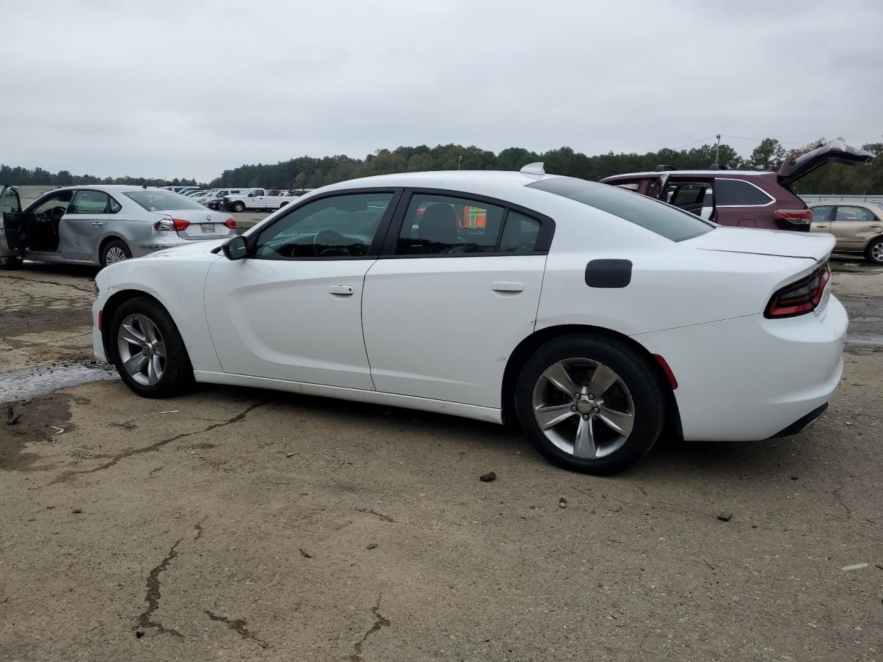 2016 Dodge Charger - Image 2