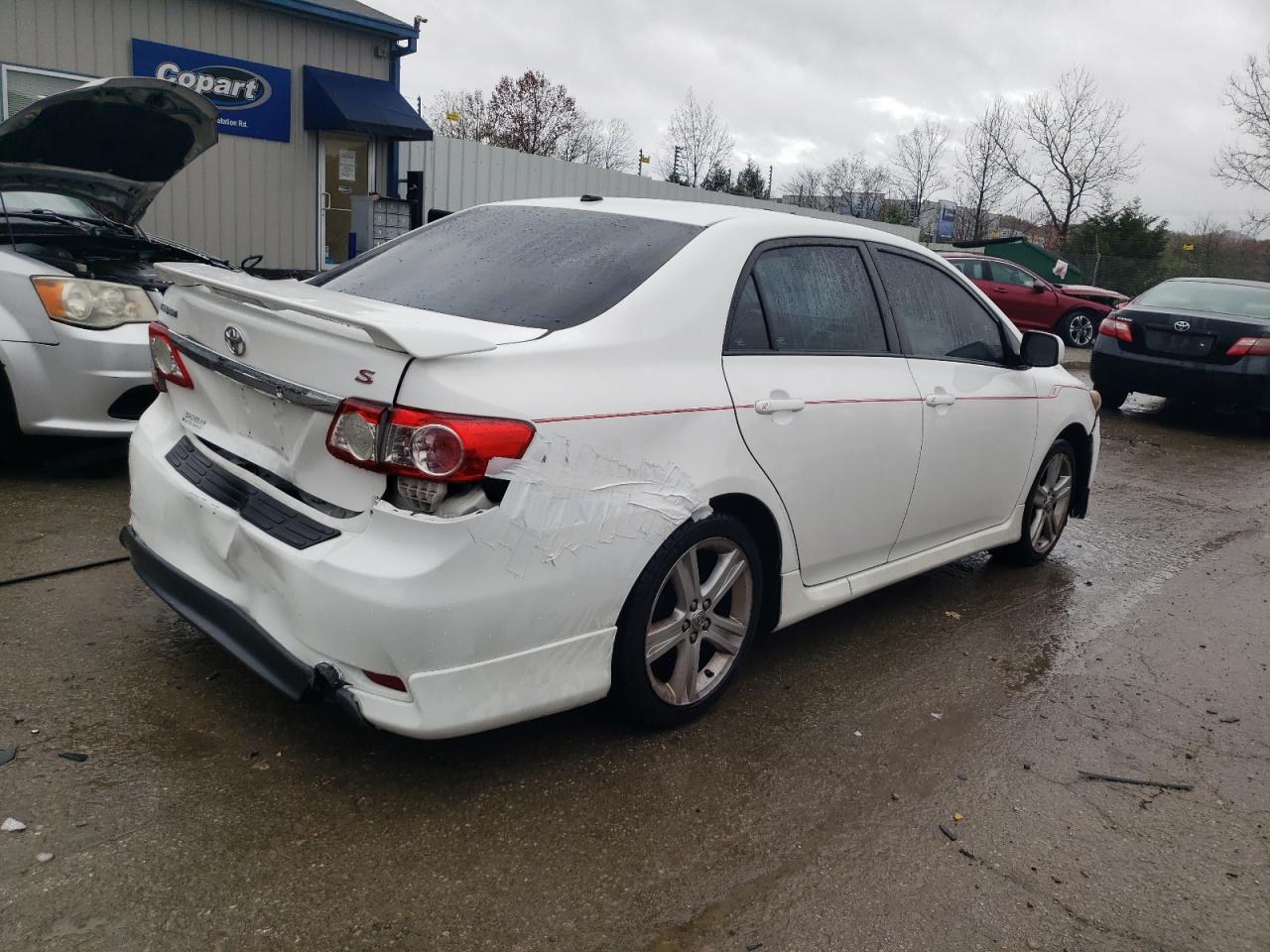 VIN 5YFBU4EE5DP153431 2013 TOYOTA COROLLA no.3