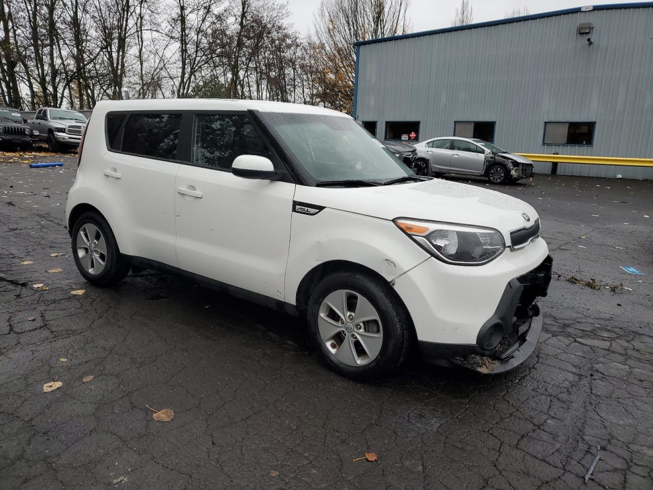 VIN KNDJN2A26G7356603 2016 KIA SOUL no.4