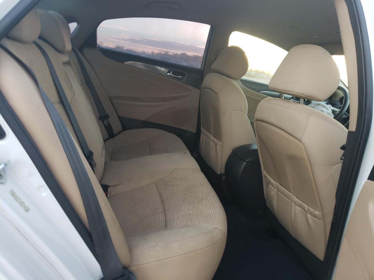 2015 Hyundai Sonata - Image 10