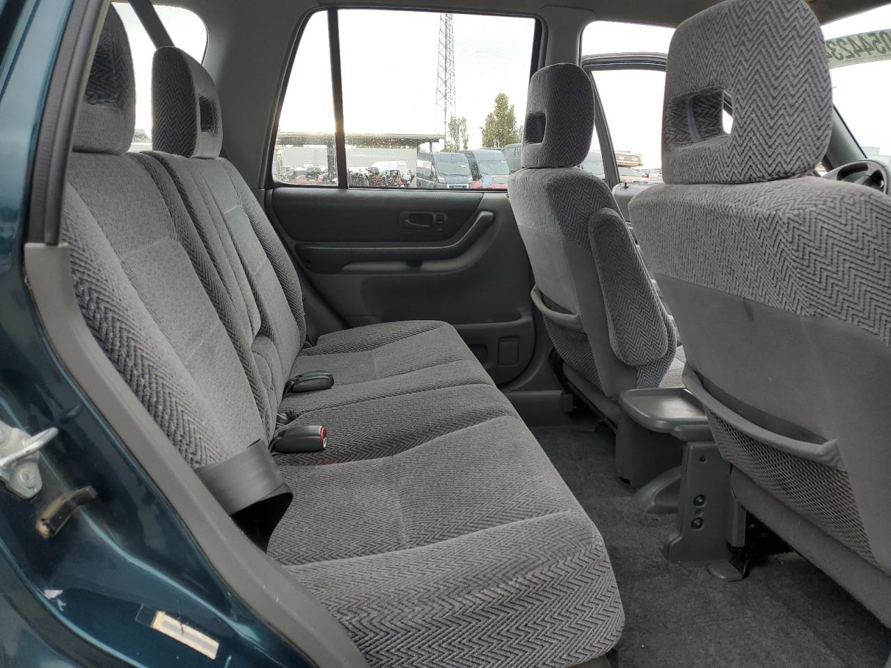 1998 Honda CR-V - Image 11