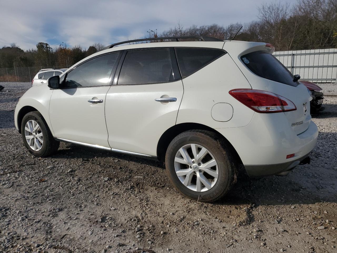 2011 Nissan Murano - Image 2