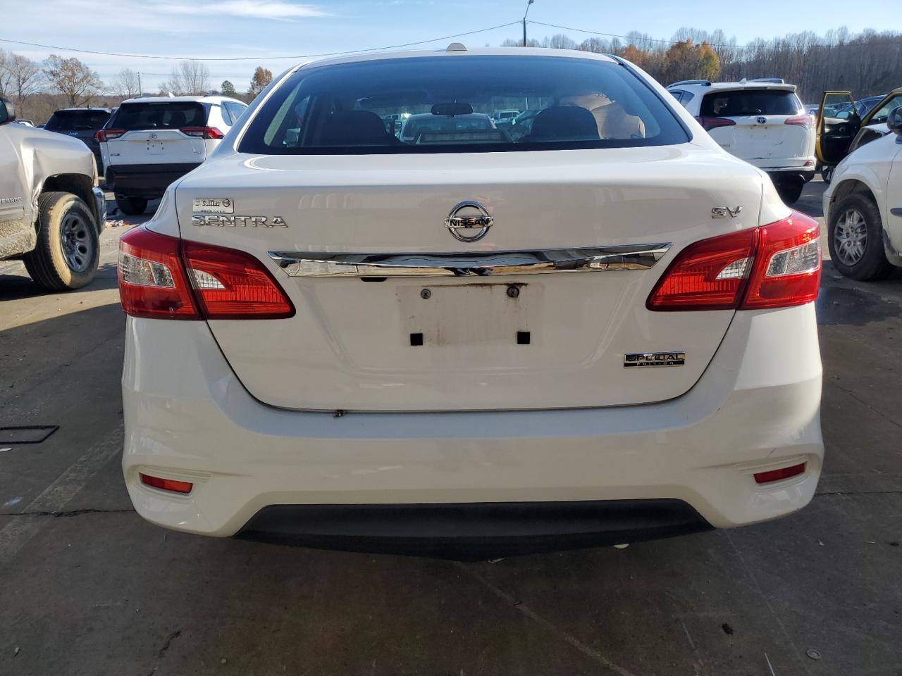 2019 Nissan Sentra - Image 6