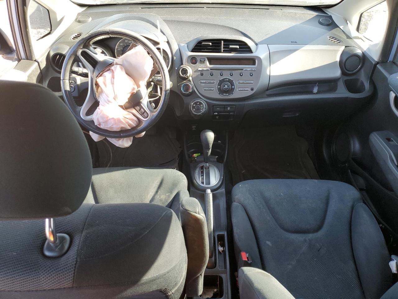 2009 Honda Fit - Image 8