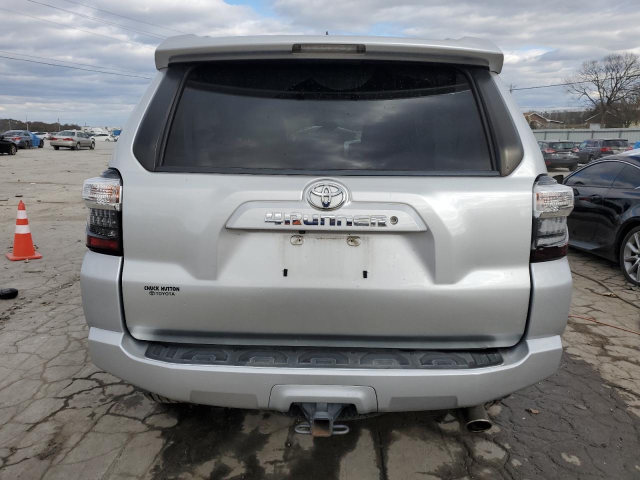 VIN JTEBU5JR0J5577392 2018 TOYOTA 4RUNNER no.6