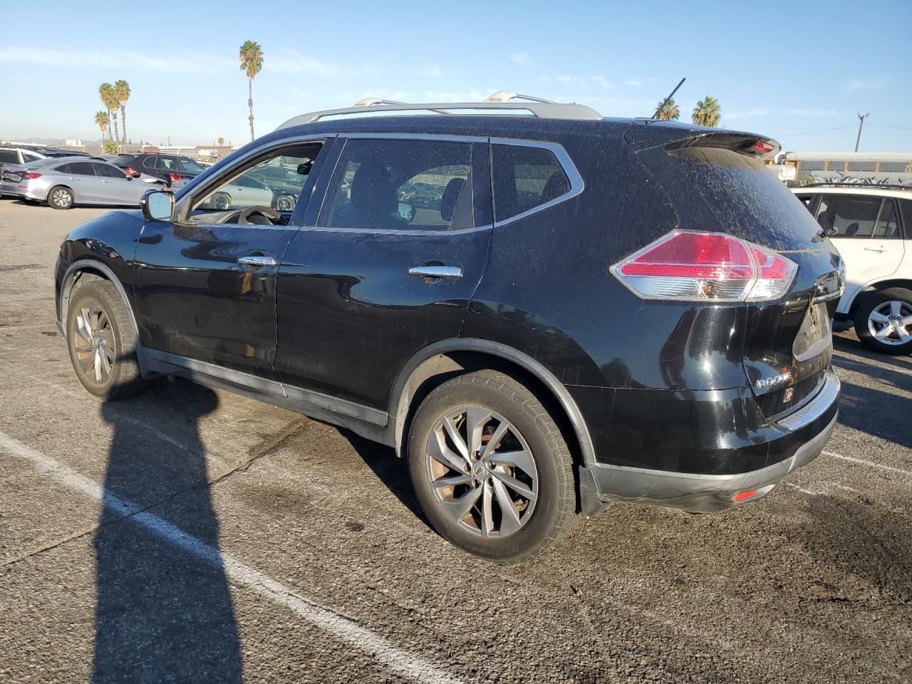 2014 Nissan Rogue - Image 2