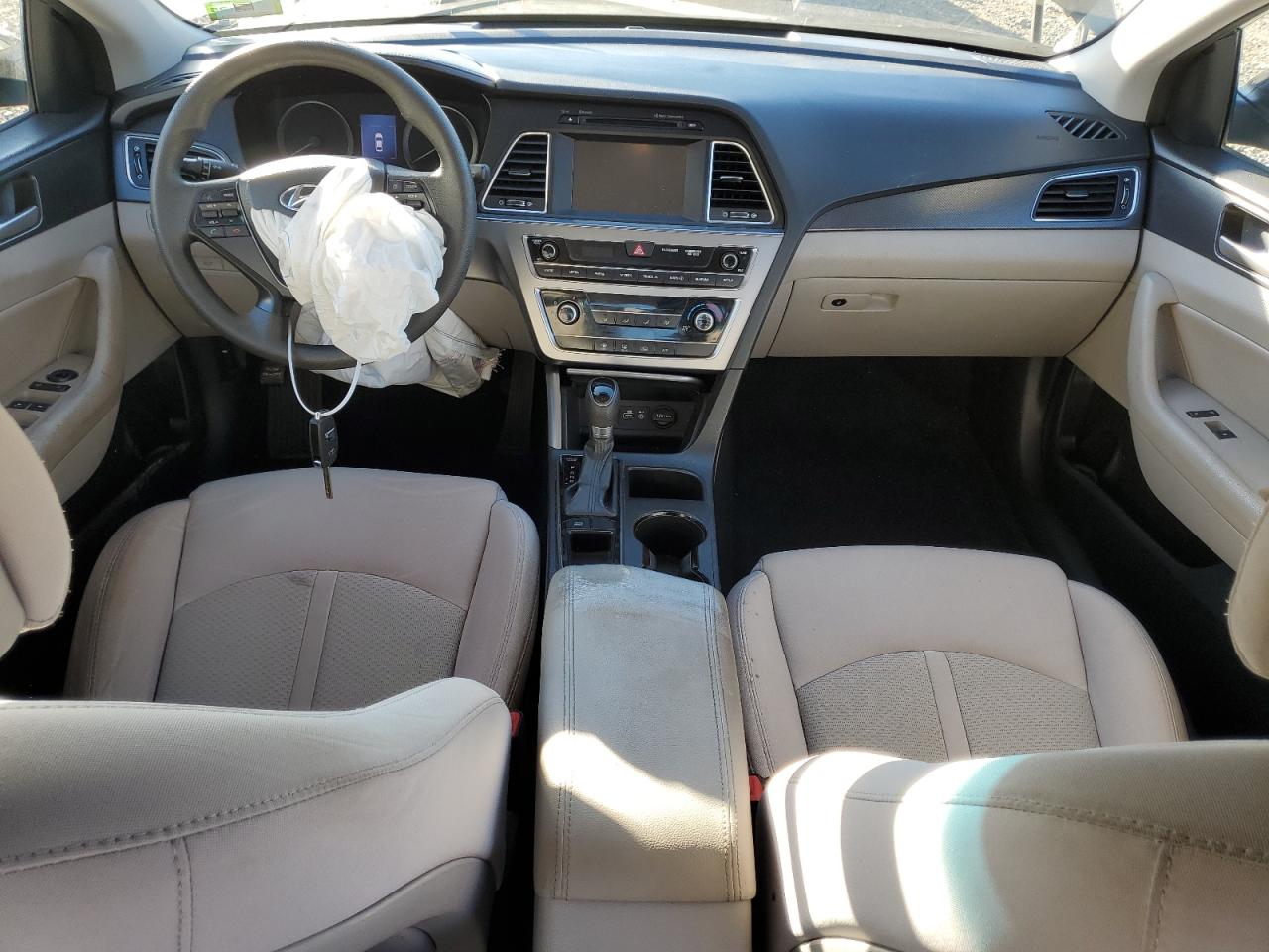 2016 Hyundai Sonata - Image 8