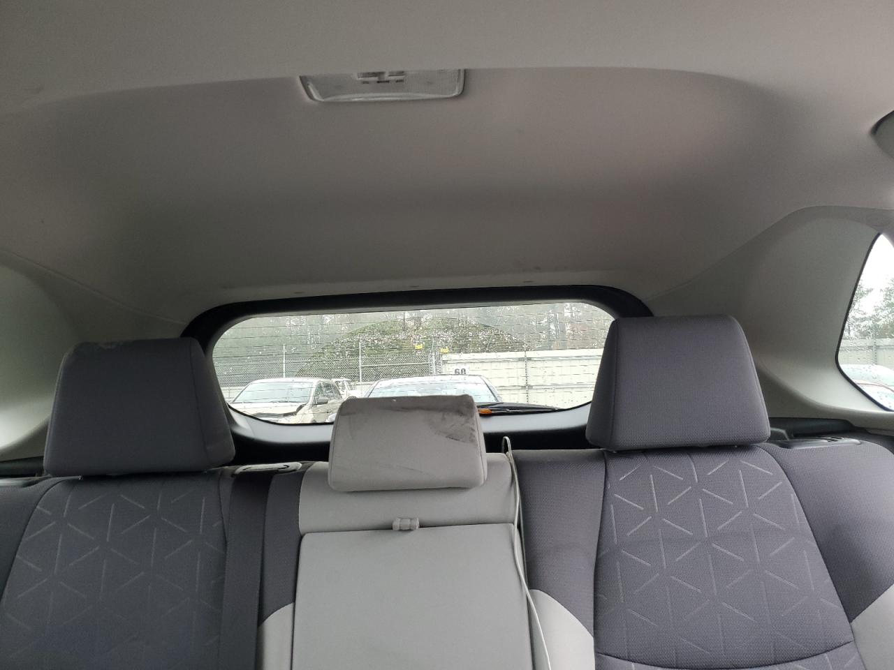 2020 Toyota RAV 4 - Image 10