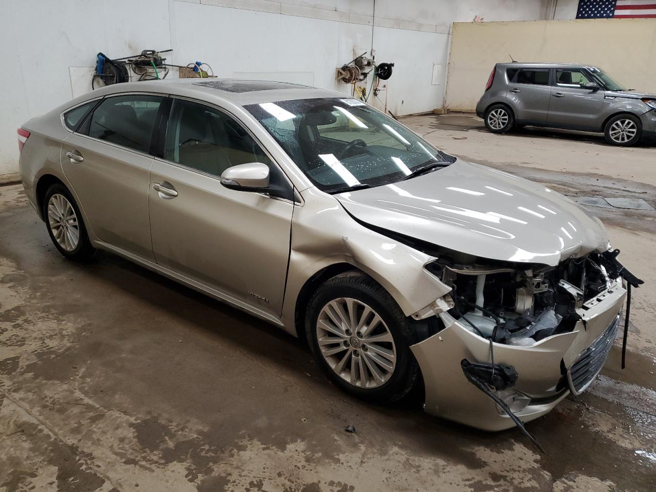 VIN 4T1BD1EB7DU008992 2013 TOYOTA AVALON no.4