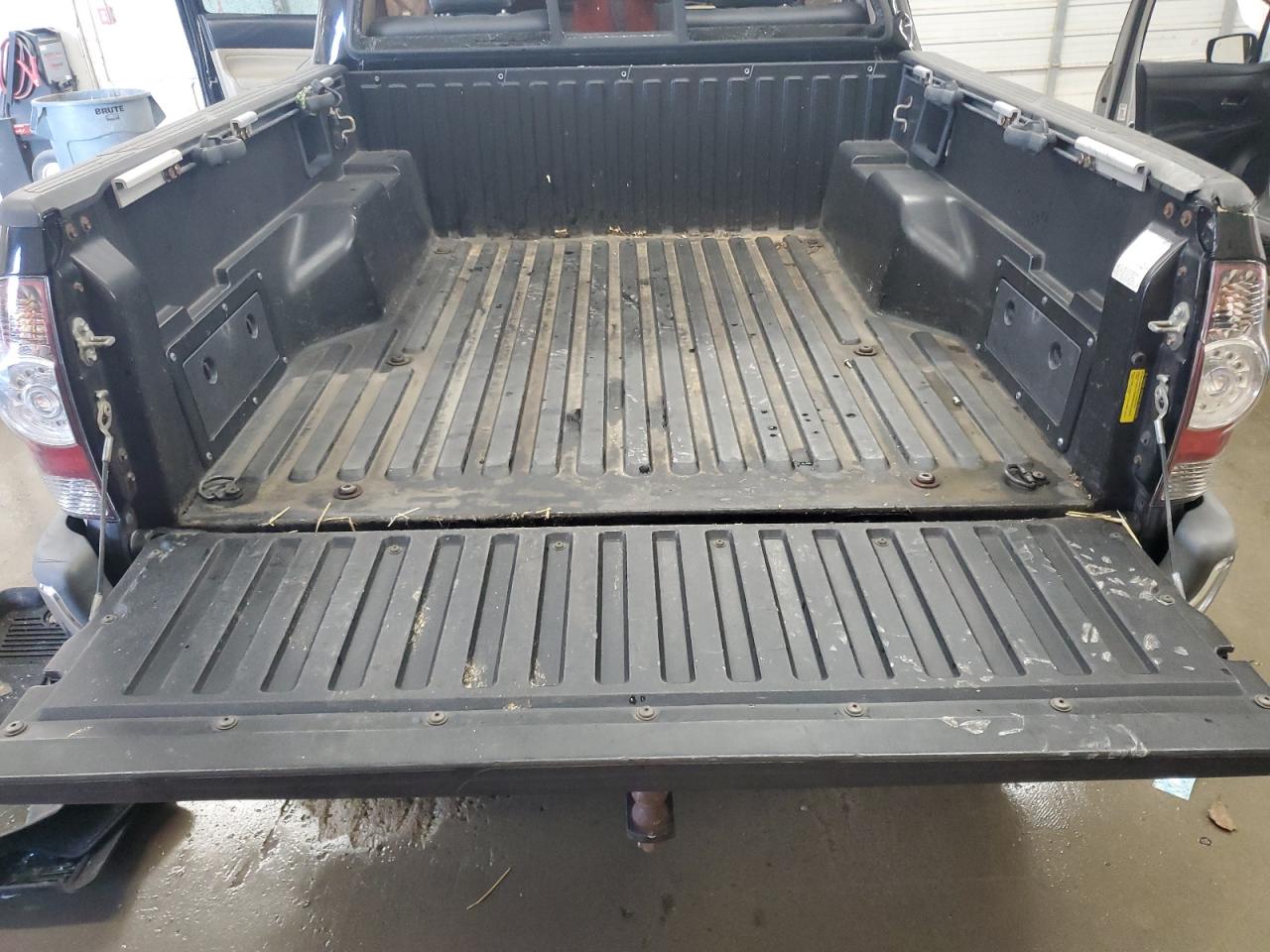 2012 Toyota Tacoma - Image 10