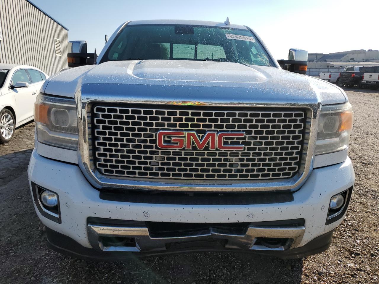 2015 GMC Sierra - Image 5