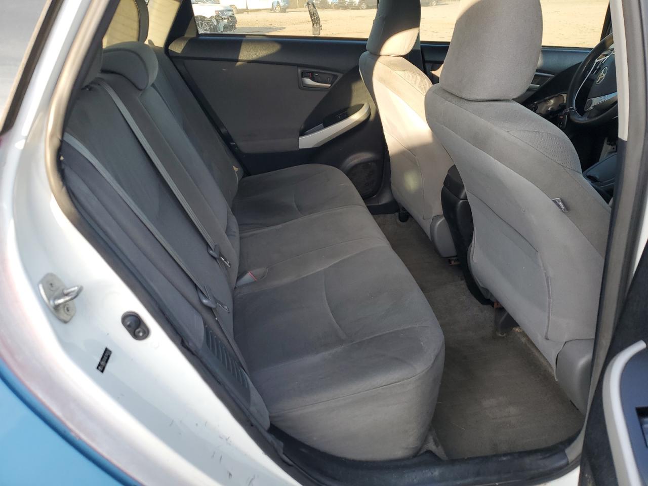 2012 Toyota Prius - Image 10