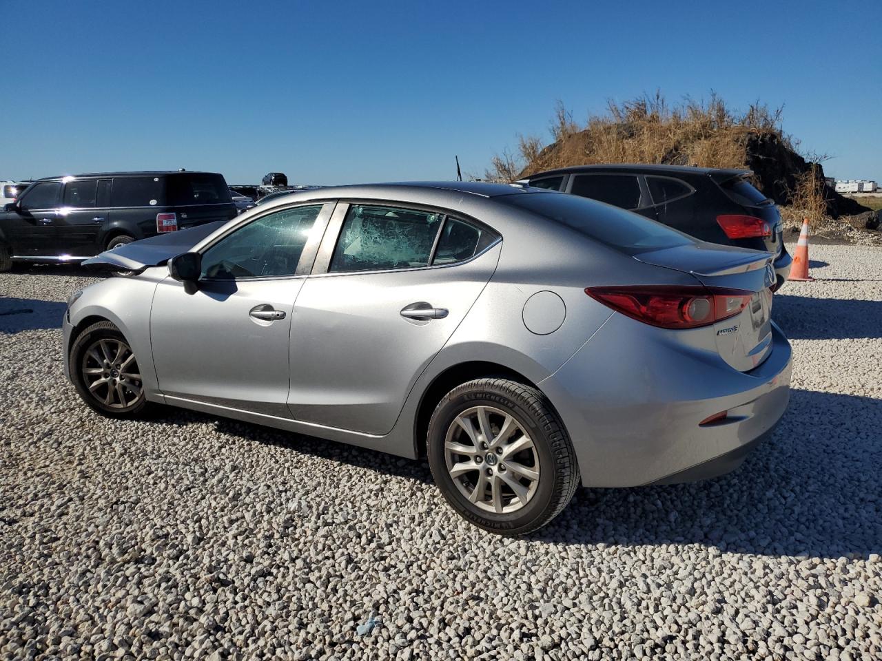 VIN 3MZBM1W77GM315129 2016 MAZDA 3 no.2