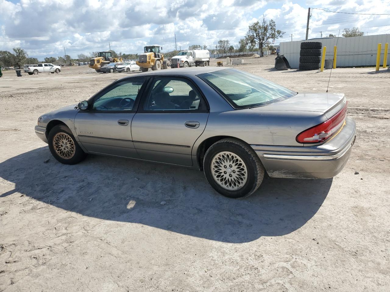 1996 Chrysler Concorde - Image 2
