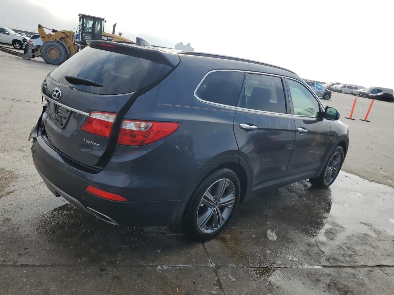 2013 Hyundai Santa Fe - Image 3