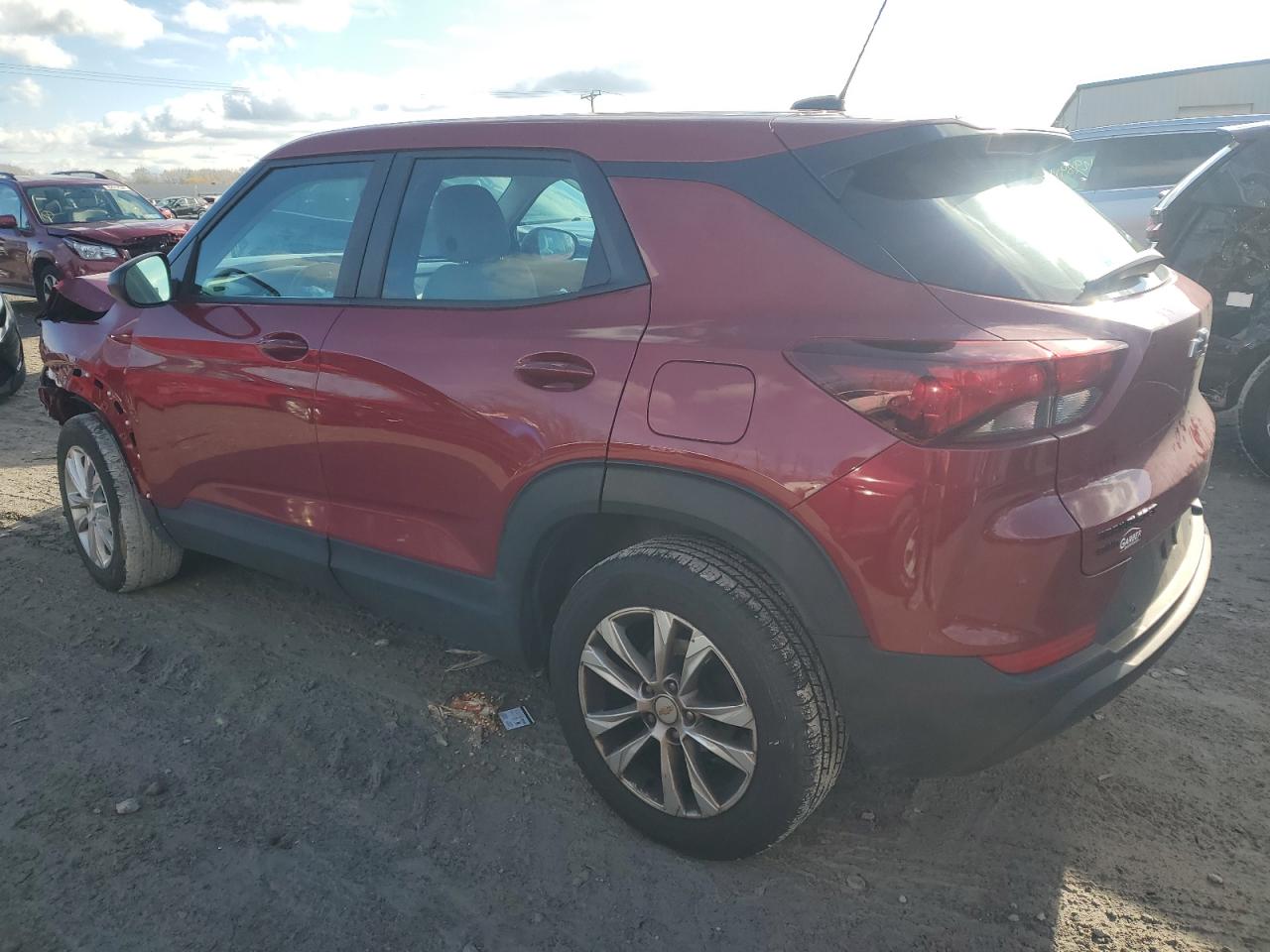 2021 Chevrolet TrailBlazer - Image 2
