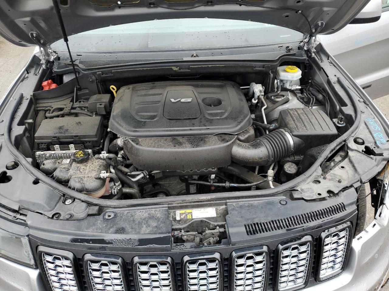 2018 Jeep Grand Cherokee - Image 12