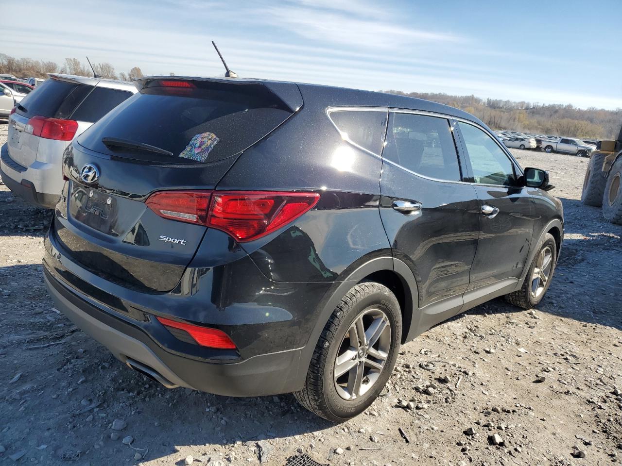 2018 Hyundai Santa Fe - Image 3