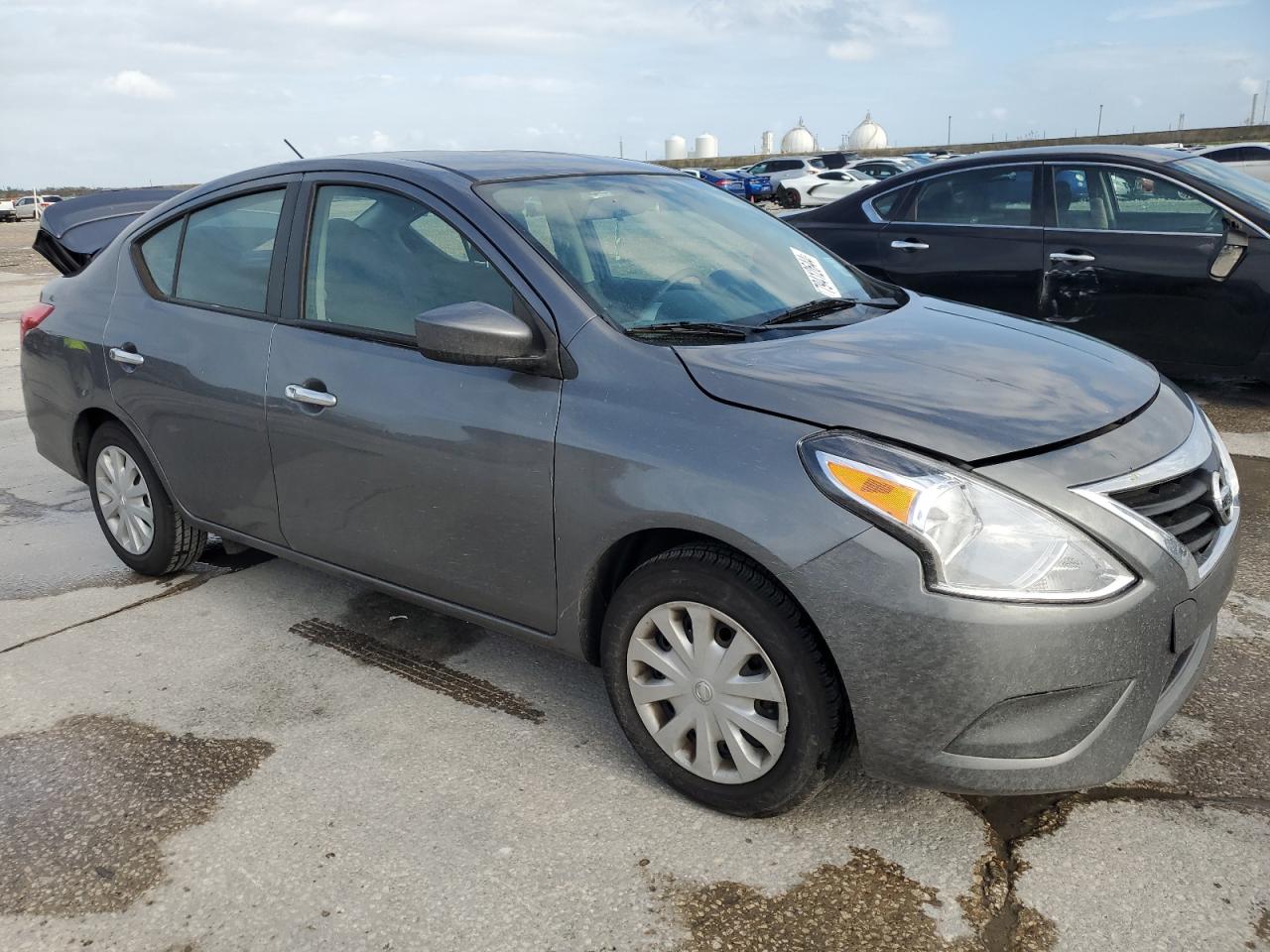 VIN 3N1CN7AP6KL858889 2019 NISSAN VERSA no.4