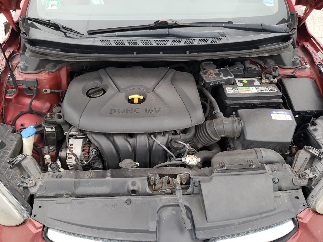 2012 Hyundai Elantra - Image 12