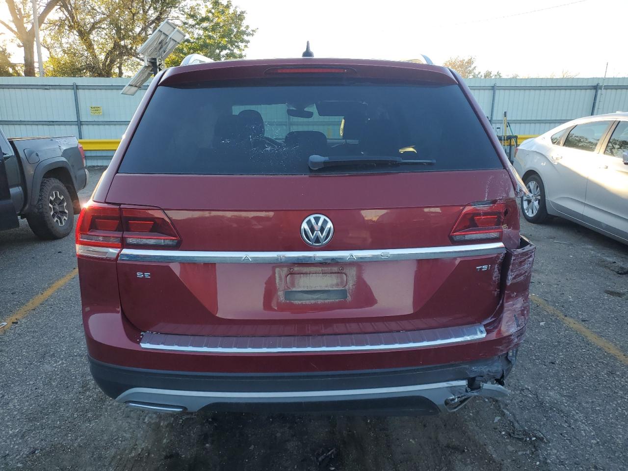 2018 Volkswagen Atlas Se VIN: 1V2DP2CA2JC594392 Lot: 80713384