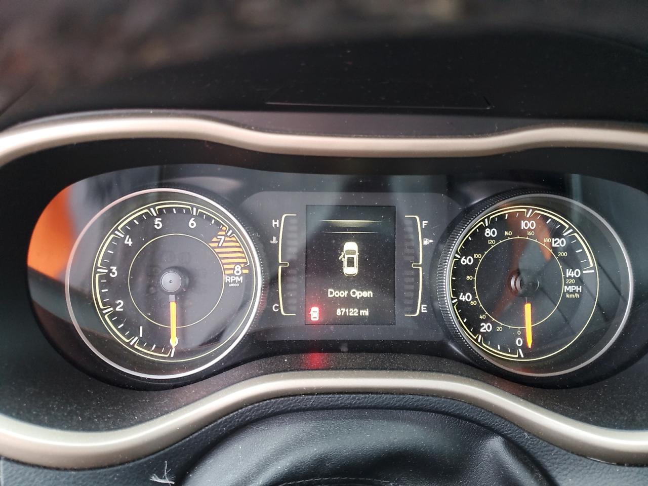 2016 Jeep Grand Cherokee - Image 9