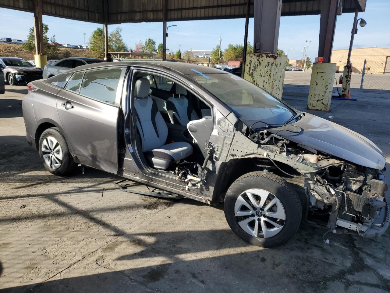 2017 Toyota Prius - Image 4