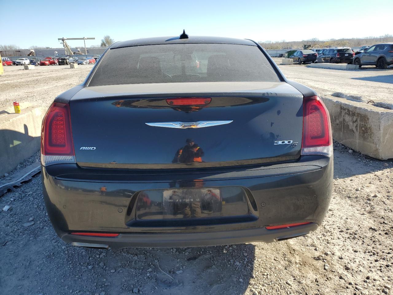 2016 Chrysler 300 S VIN: 2C3CCAGGXGH161995 Lot: 81745564