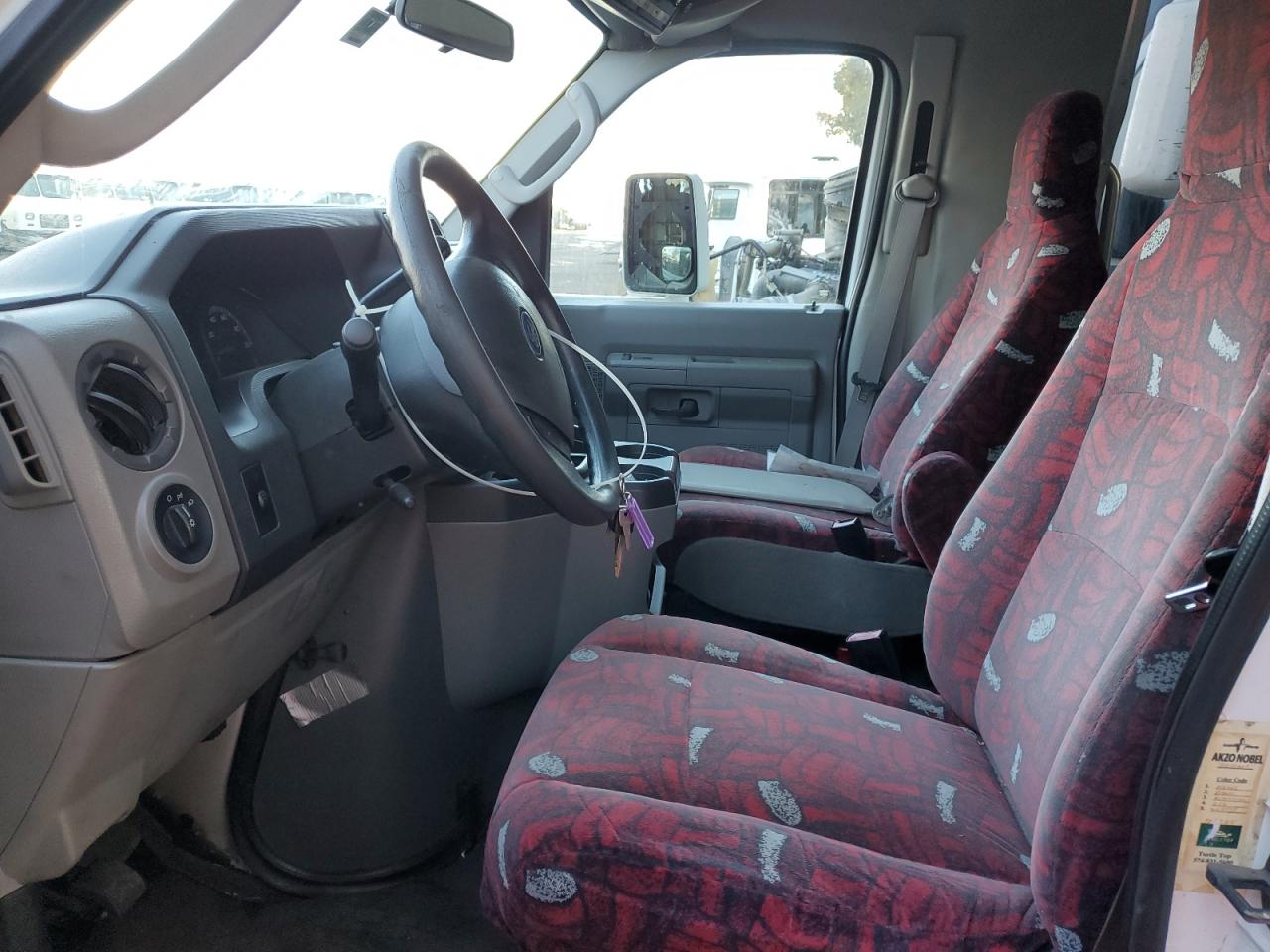 2009 Ford Econoline E450 Super Duty Cutaway Van VIN: 1FDXE45S09DA03385 Lot: 79305034