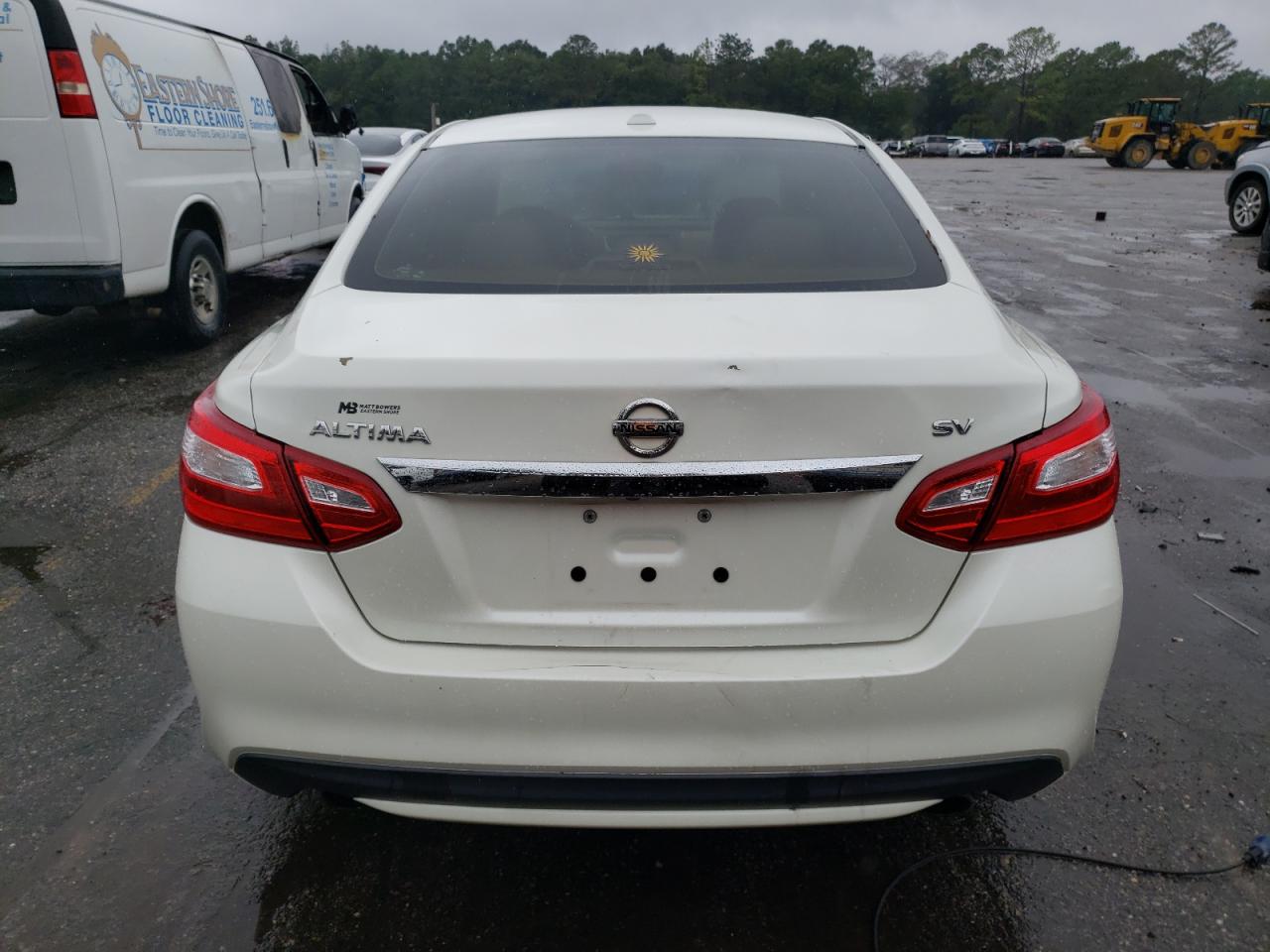 2017 Nissan Altima - Image 6