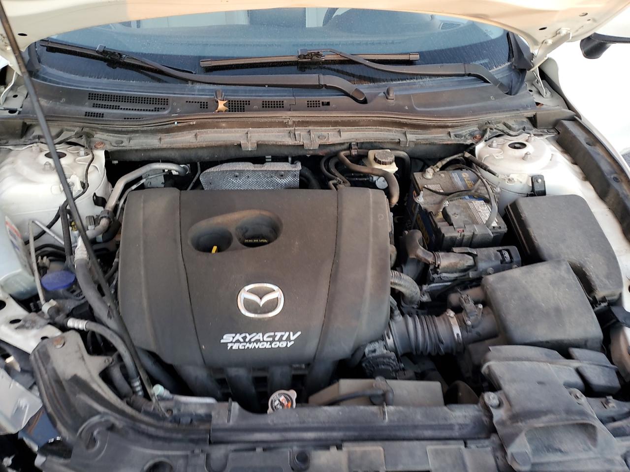 2015 Mazda 3 - Image 13