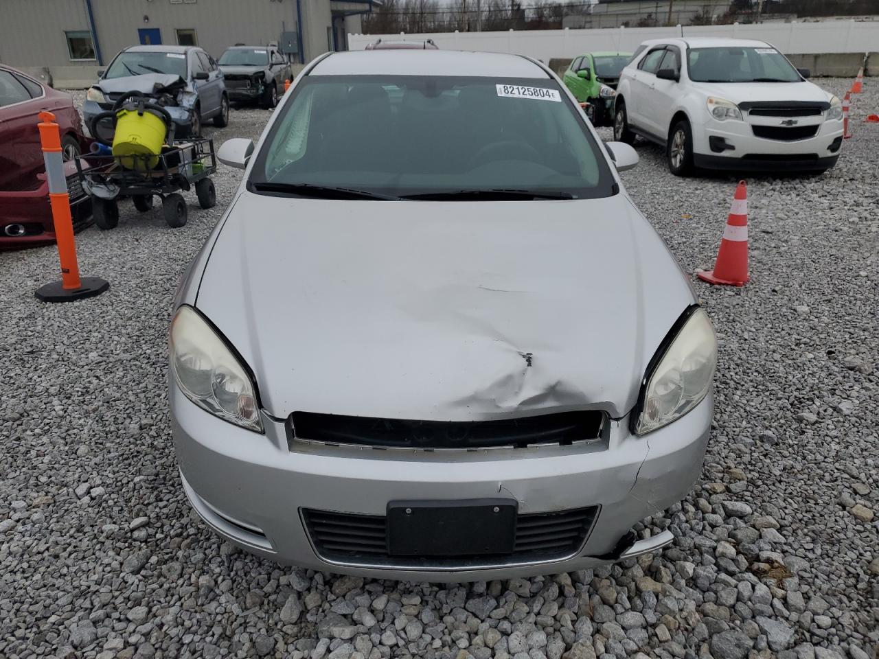2011 Chevrolet Impala - Image 5