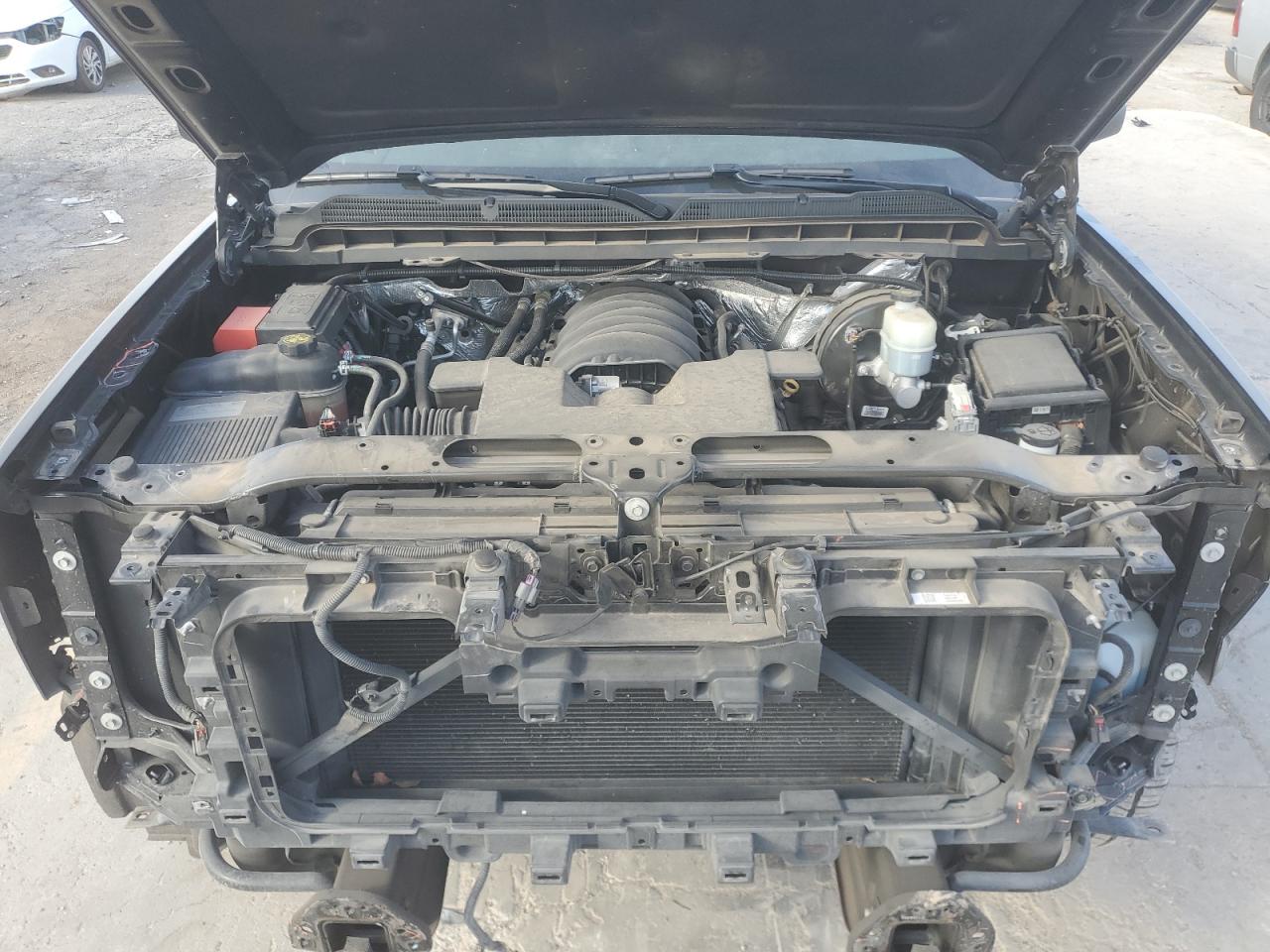 2016 Chevrolet Silverado - Image 11