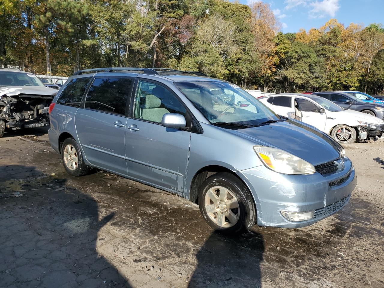 2004 Toyota Sienna - Image 4