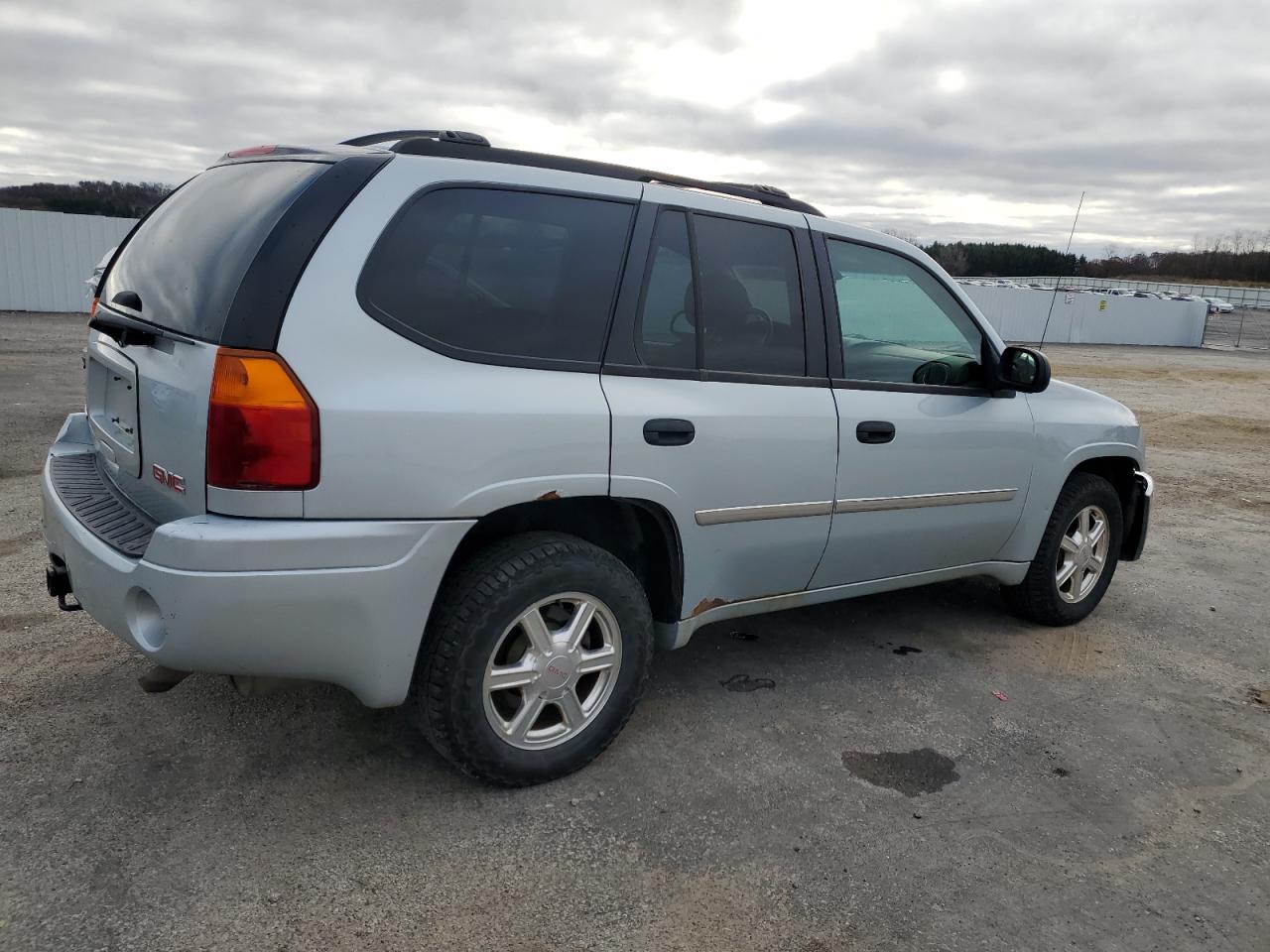 2008 GMC Envoy - Image 3
