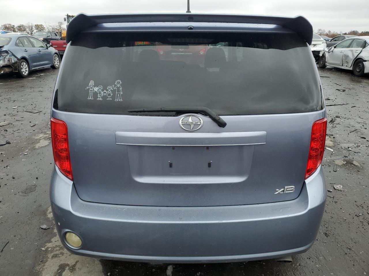 2010 Scion xB - Image 6