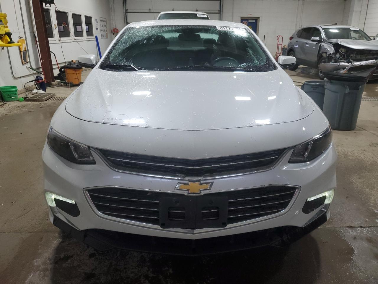 2017 Chevrolet Malibu - Image 5