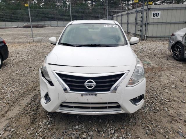  NISSAN VERSA 2018 Biały