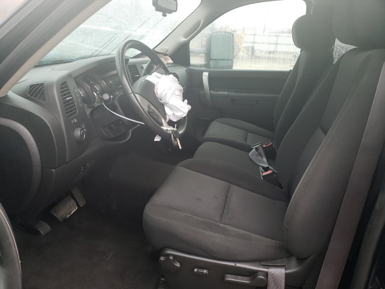 2012 Chevrolet Silverado - Image 7