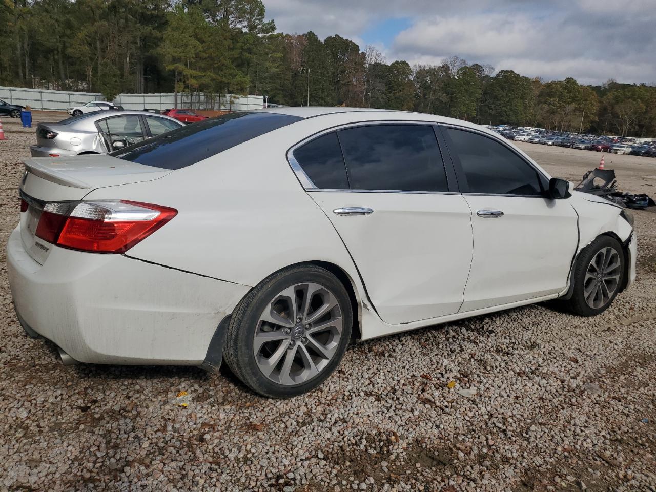 VIN 1HGCR2F56DA060996 2013 HONDA ACCORD no.3