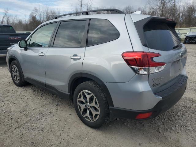  SUBARU FORESTER 2021 Серебристый