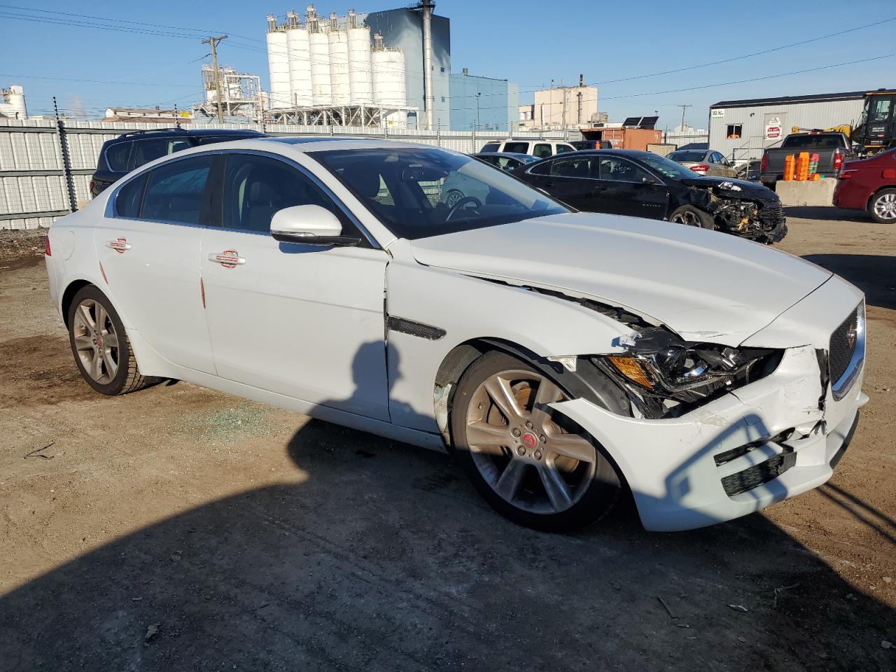 2017 Jaguar XE - Image 4